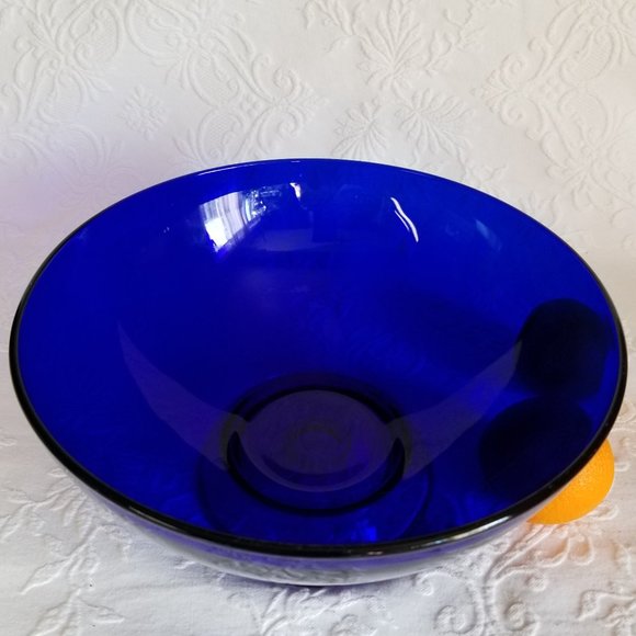 Large Cobalt Blue Glass Bowl Serving or Display Vintage - Picture 3 of 5
